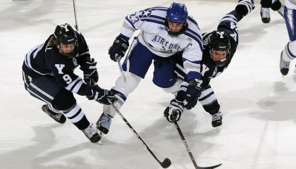 爱游戏智能平台-UFC中国战将李景亮重返八角笼，KO对手，李景亮ufc外号