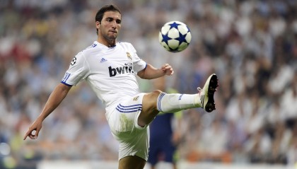 爱游戏平台-水下足球盛典，海底世界的运动狂欢，水下足球介绍