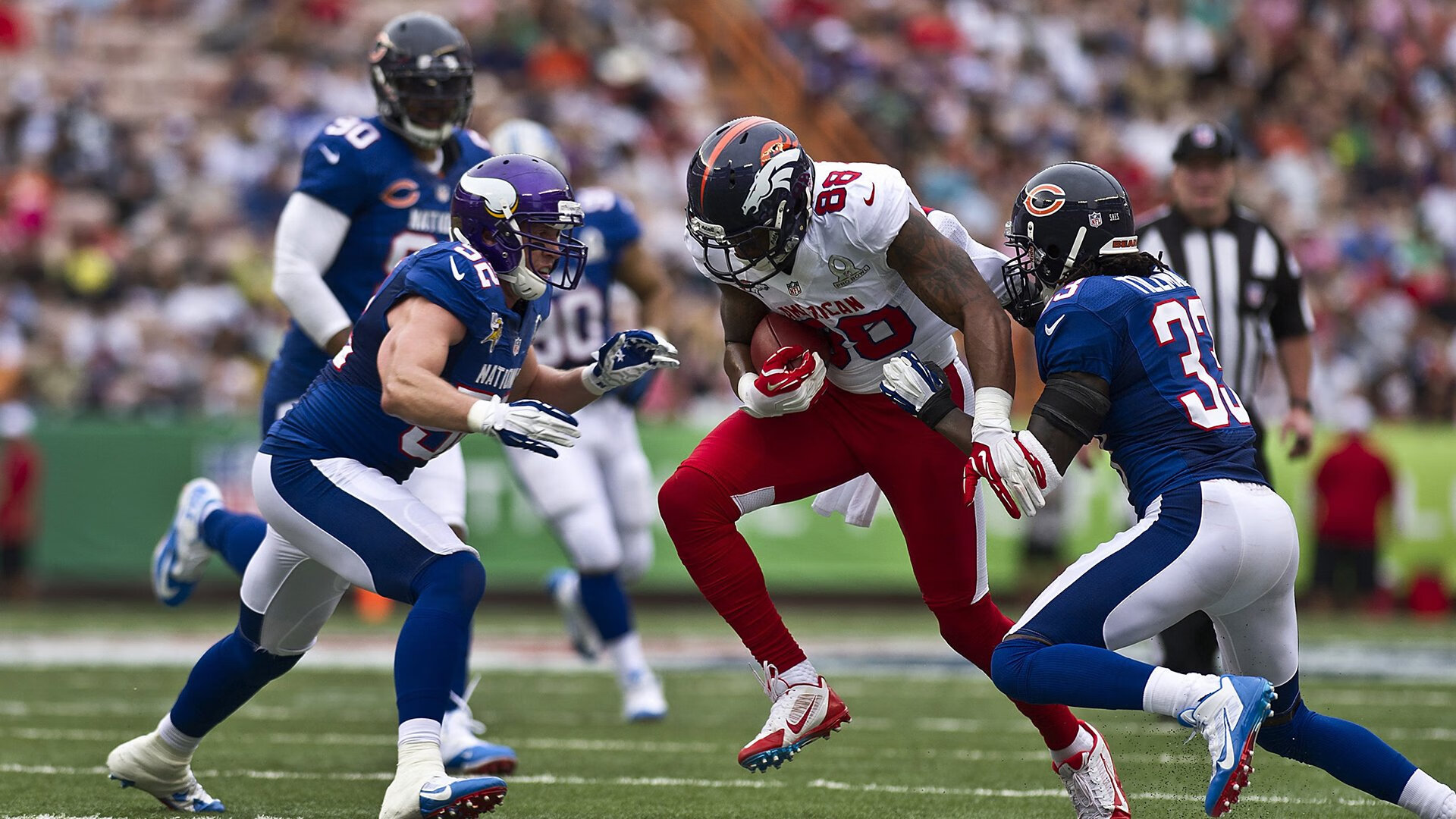 英格兰骑手汤姆·麦克尤恩携手“London 52”勇夺巴黎奥运会三项赛金牌,感动全场。