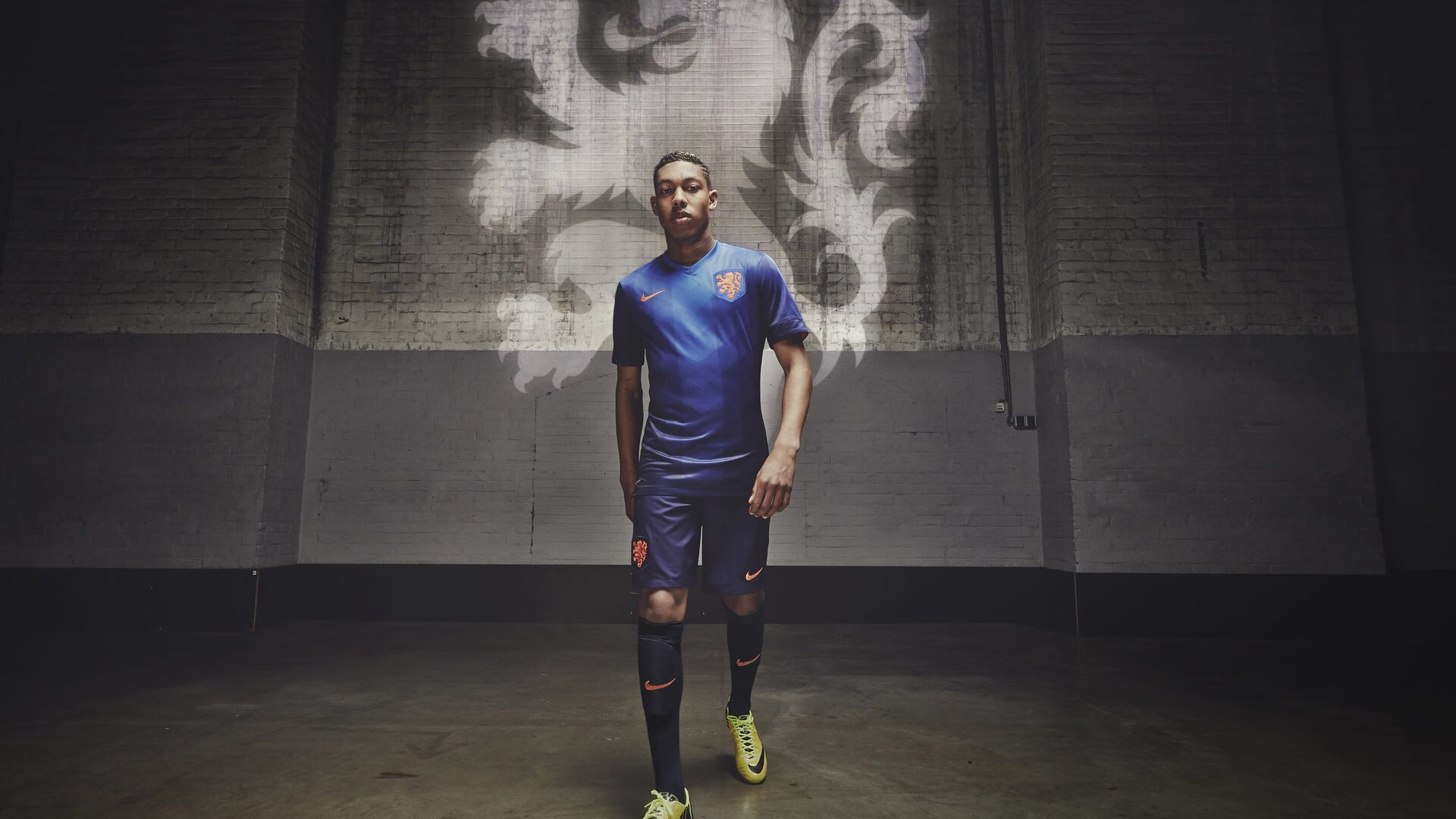 荷兰战平摩尔多瓦,竞技水平接近令双方难分高下,摩尔多瓦联